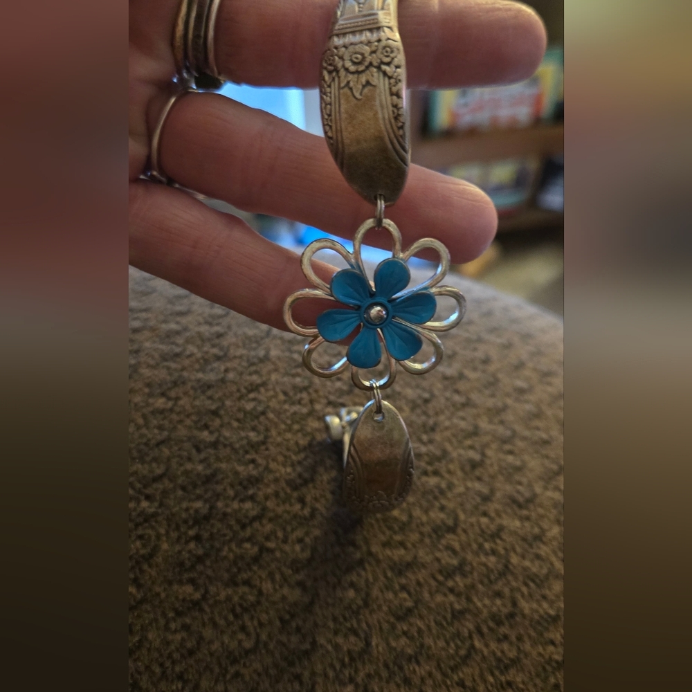 Vintage Silverware Bracelet With Flower Charm - Picture 3 of 7